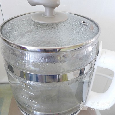 鯽魚(yú)湯的做法,鯽魚(yú)湯的做法又白又濃