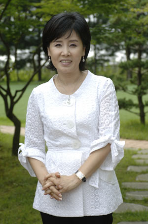 鲜宇银淑,没有人能否定,鲜宇银淑在韩剧中扮演的好妈妈形象在众多 ***