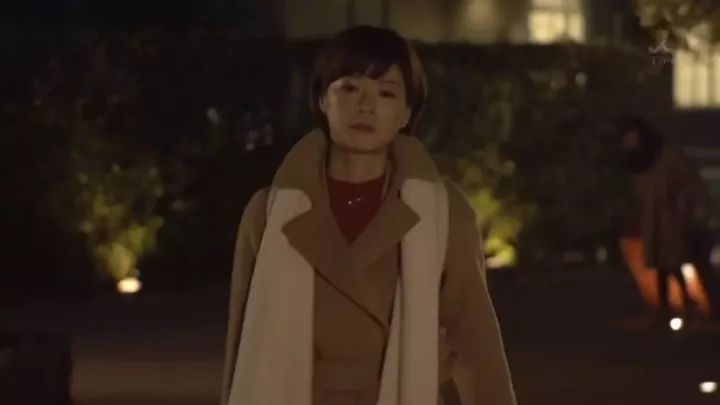 6款经典高逼格的围巾，带你潇洒走过秋冬！