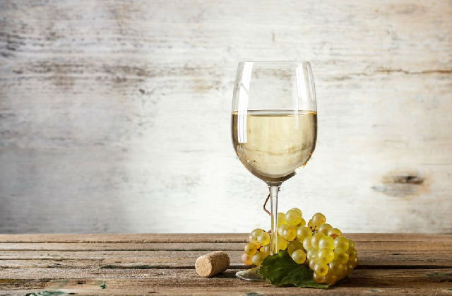 白葡萄酒的养生功效都有哪些？