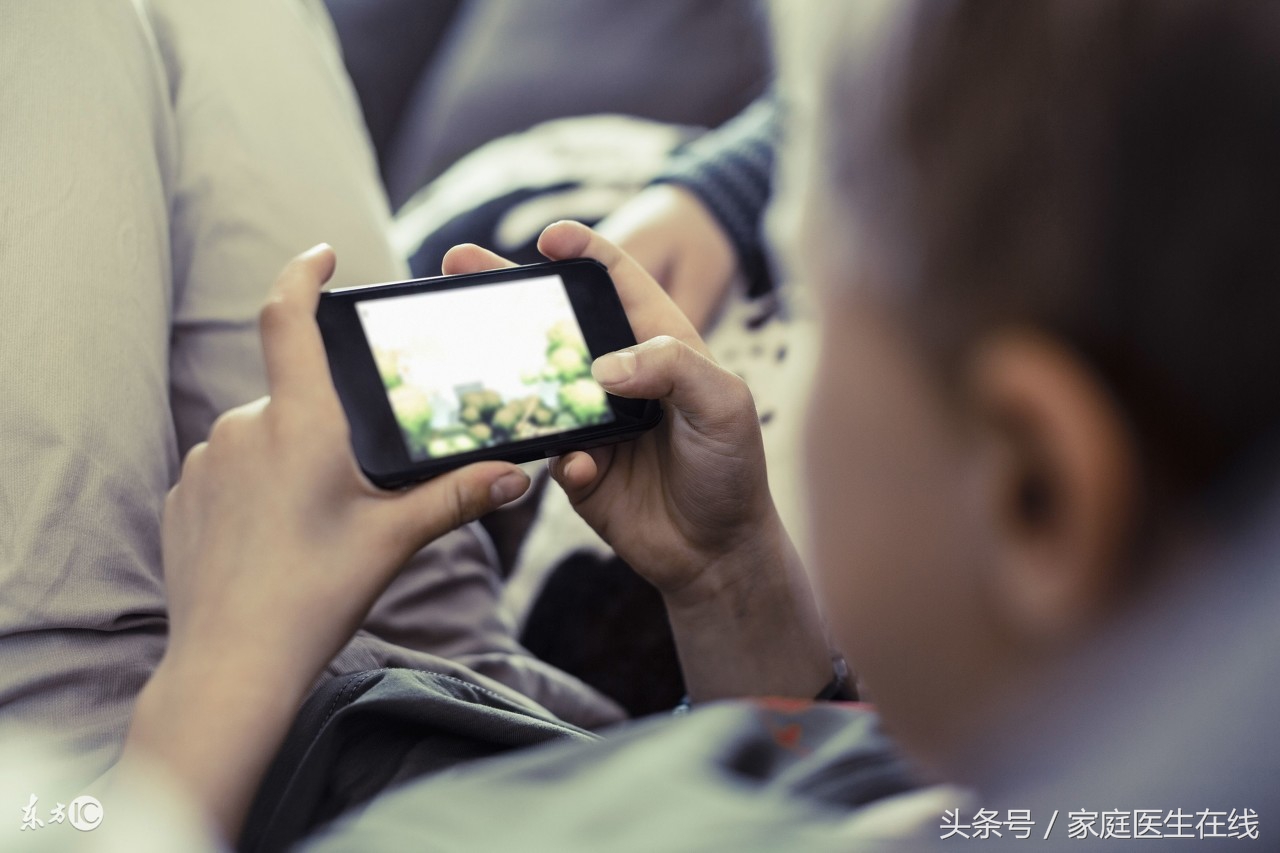长期盯手机致干眼症？科学护眼方法与治疗建议全解析