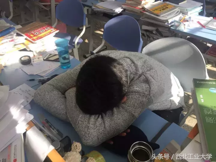 纪实丨西工大考研人的一天