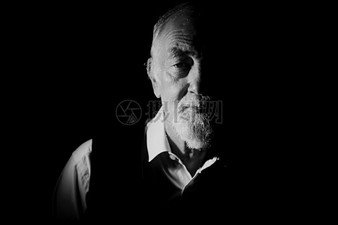 洛夫｜边界望乡——另一位台湾诗人对祖国深深的思念