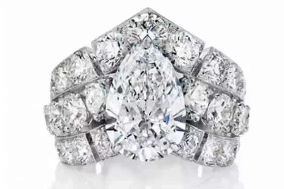 一篇文章带你看完定义“钻石恒久远”的戴比尔斯公司百年传奇！
