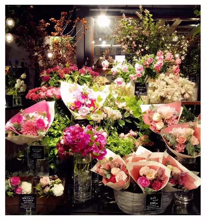 她说，辞职后想开间花店，贩卖美好 | 花店开店攻略