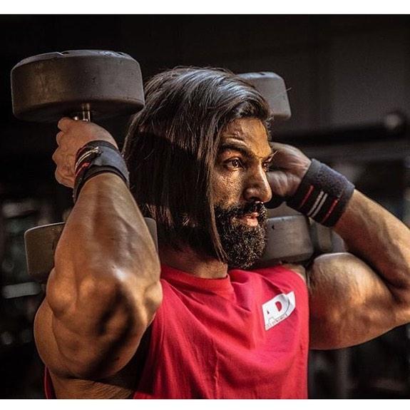 锻炼胳膊肌肉方法(4个动作教会你最有效的手臂锻炼方法) | 健身吧