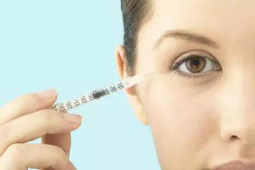 不用眼霜的女生注定比同龄人老十岁，说的是你吗？