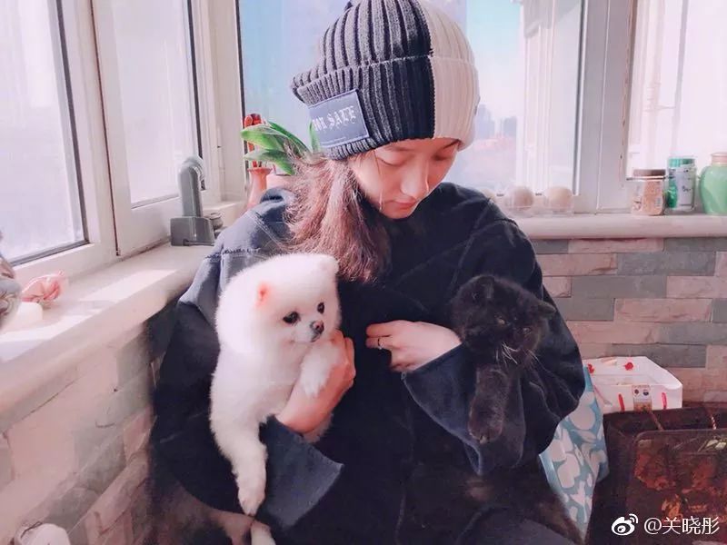 杨幂宋茜关晓彤的帽子戏法，三款最IN帽子为你撑起整个冬天的时髦