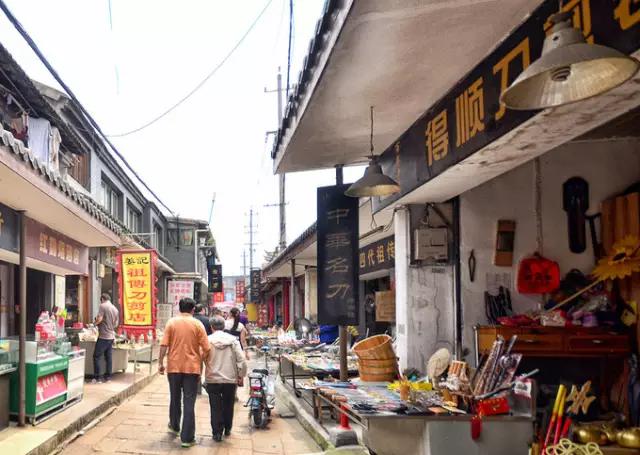 最扬州的玩法，是到古巷老街里看尽这座城市的市井生活
