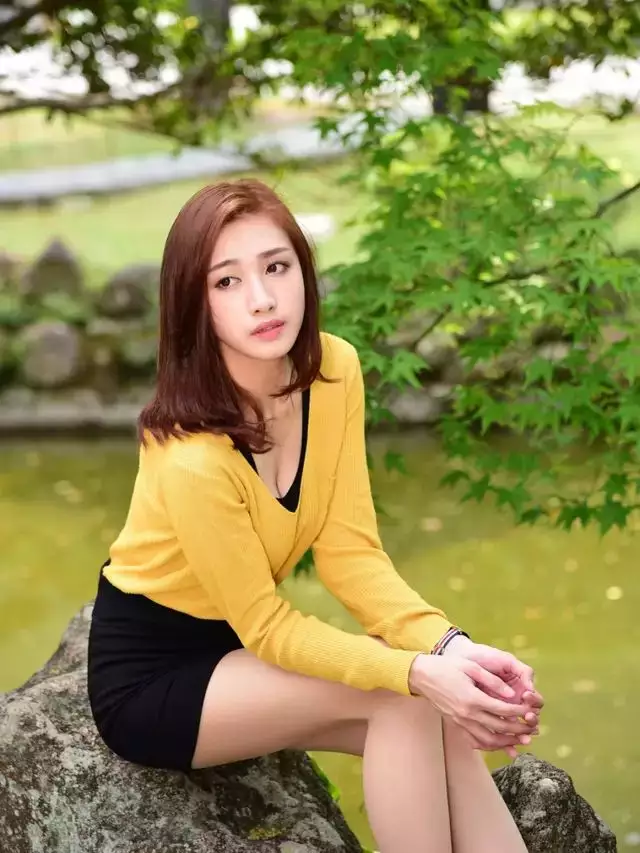 总有些句子，带着初见时的惊艳，让心中那些情丝瞬时开出一朵花来