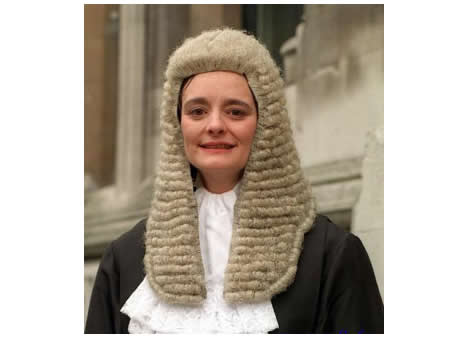 世纪未解之谜：律师开庭为什么要带假发套？