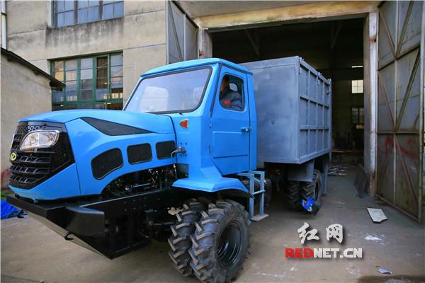 衡陽全地形拖拉機(jī)吸引眾多訂單 缺資金招合作伙伴