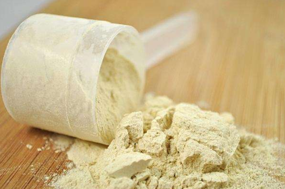 蛋白粉买哪种好？大豆蛋白粉还是乳清蛋白粉？