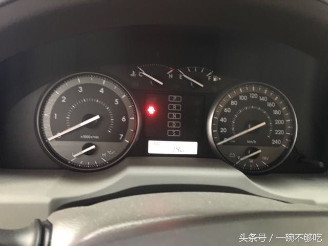 中东版兰德酷路泽4000（新款对比老款）全系详解
