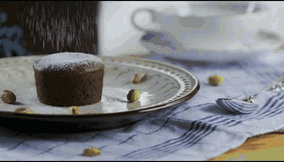 巧克力熔岩蛋糕,巧克力熔岩蛋糕做法