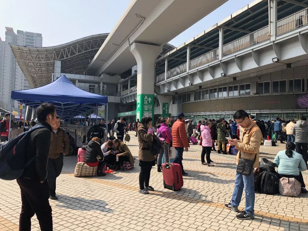 荔湾︱春运正式启动！滘口汽车站升级服务暖心，团购车票送票上门