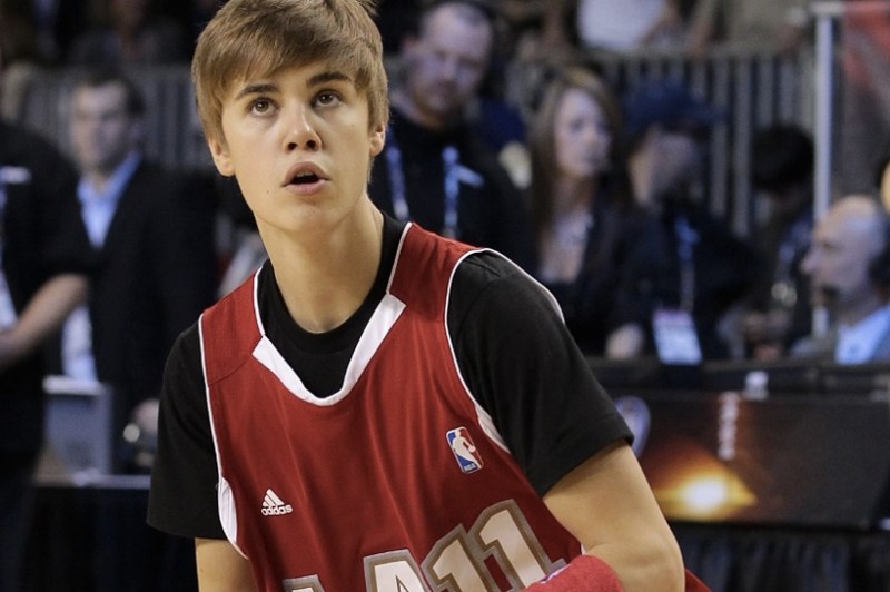 吴亦凡全明星nba名人赛(Justin Bieber 将与吴亦凡同队出战 2018 NBA 全明星周末名人挑战赛)