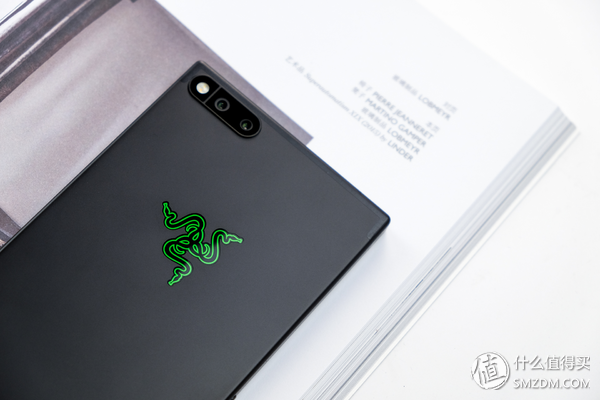 为信仰解毒：Razer Phone 雷蛇手机