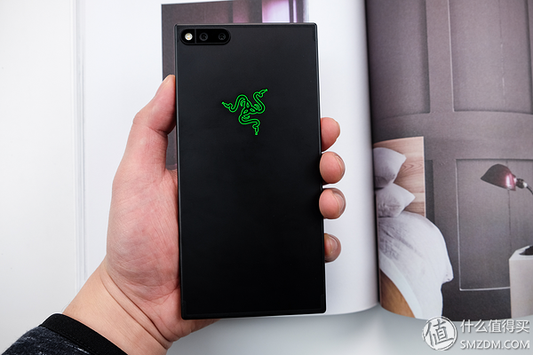 为信仰解毒：Razer Phone 雷蛇手机