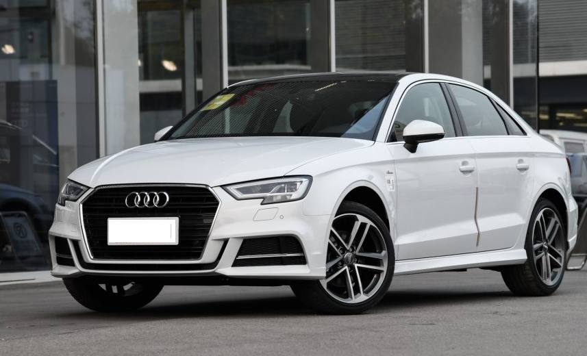 20万预算：顶配奥迪A3和中低配凯美瑞应该怎么选