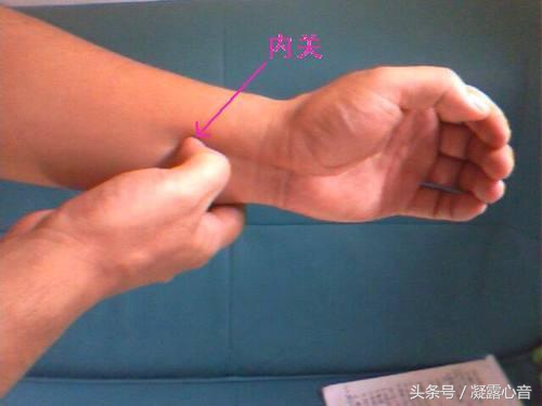 只要学会这几招，再也不用害怕晕车了！