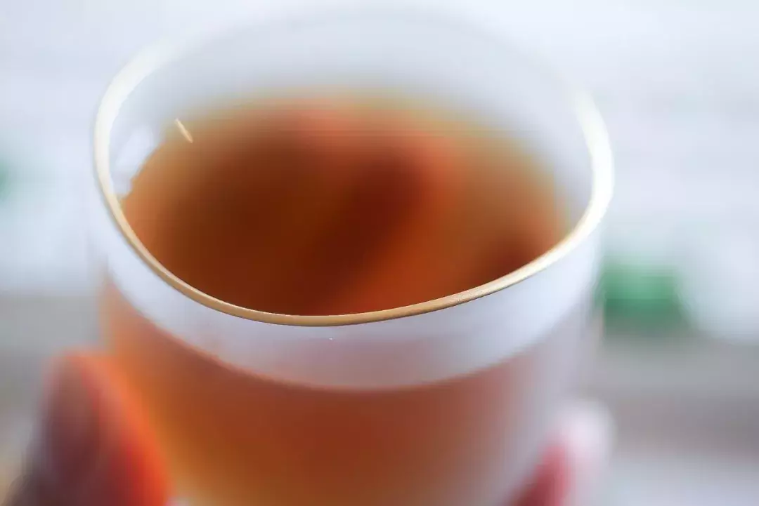 选杯子就像选对象,看顺眼了喝水也比较甜