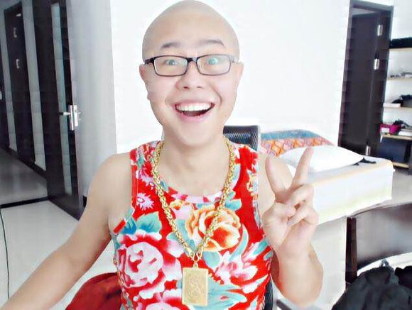 王思聪点名李干送礼小智帝师出迎,是谁有这么大魅力?