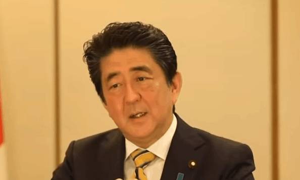 安倍世界杯预测(安倍晋三谈世界杯：盼日本三战全胜 决赛对阵俄罗斯)