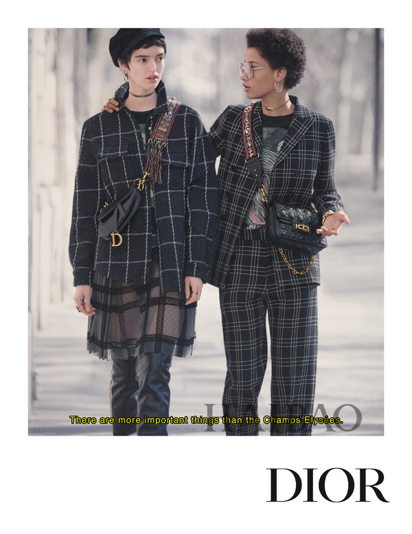 迪奥 (Dior) 二零一八秋冬成衣系列广告大片：传递自由不羁、志向相投和引以为豪的女性魅力