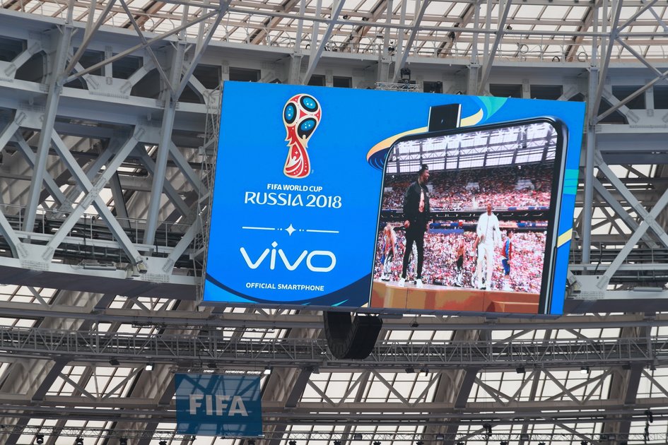 fifa足球世界杯2018(非凡时刻，2018 FIFA世界杯现场上演“vivo 8分钟”)