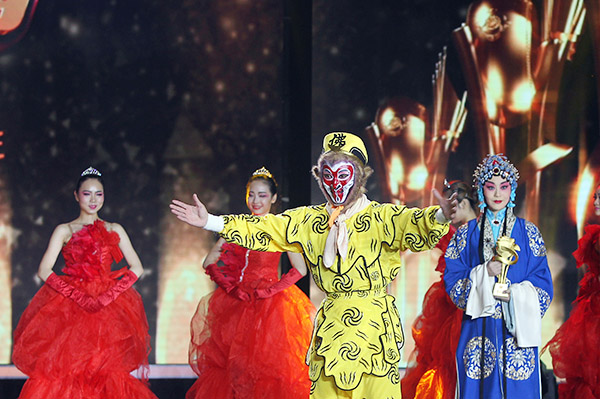 95岁马金凤在北京人民大会堂唱豫剧！今晚梨园春，满眼都是名家