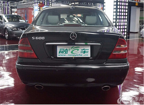 奔驰S级 S600：顶级豪华车