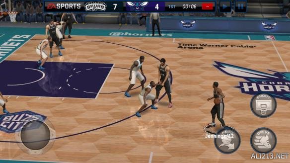 NBAlive中文版下载(《NBA Live》移动版iOS、Android平台上线 免费下载)