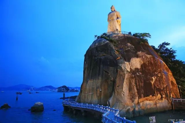 西红柿足球比赛哪里拍的(《西虹市首富》爆红，取景地你看出来了吗？)