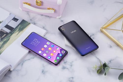 vivo Y97双色图赏：颜值在线，拍照实力可圈可点