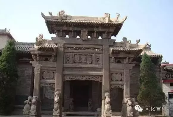 王家大院，一直由县府开发和运营