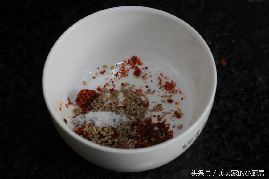 紅油蓮藕,紅油蓮藕制作方法竅門