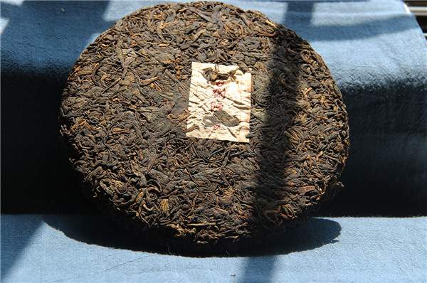 喝普洱茶有什么好处和功效，女性喝普洱茶的好处与坏处