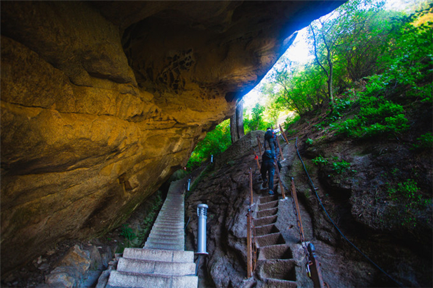 华山，西岳峥嵘何壮哉，徒步登上华山之巅