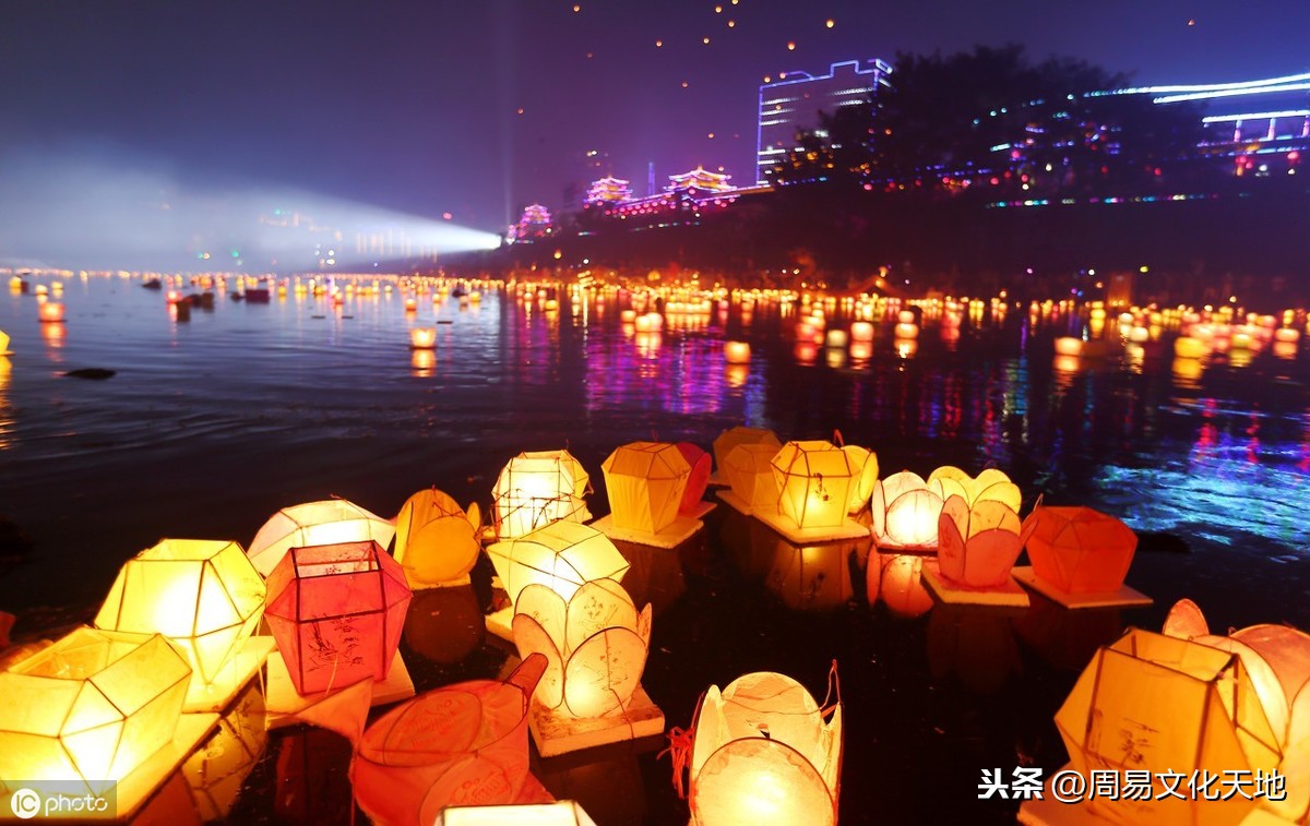 中元节（鬼节）晚上为什么要早点回家