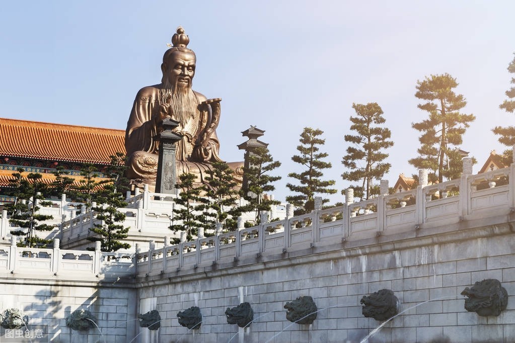 南北朝时期的佛教有多风靡？从皇帝到百姓，烟雨楼台，寺庙林立