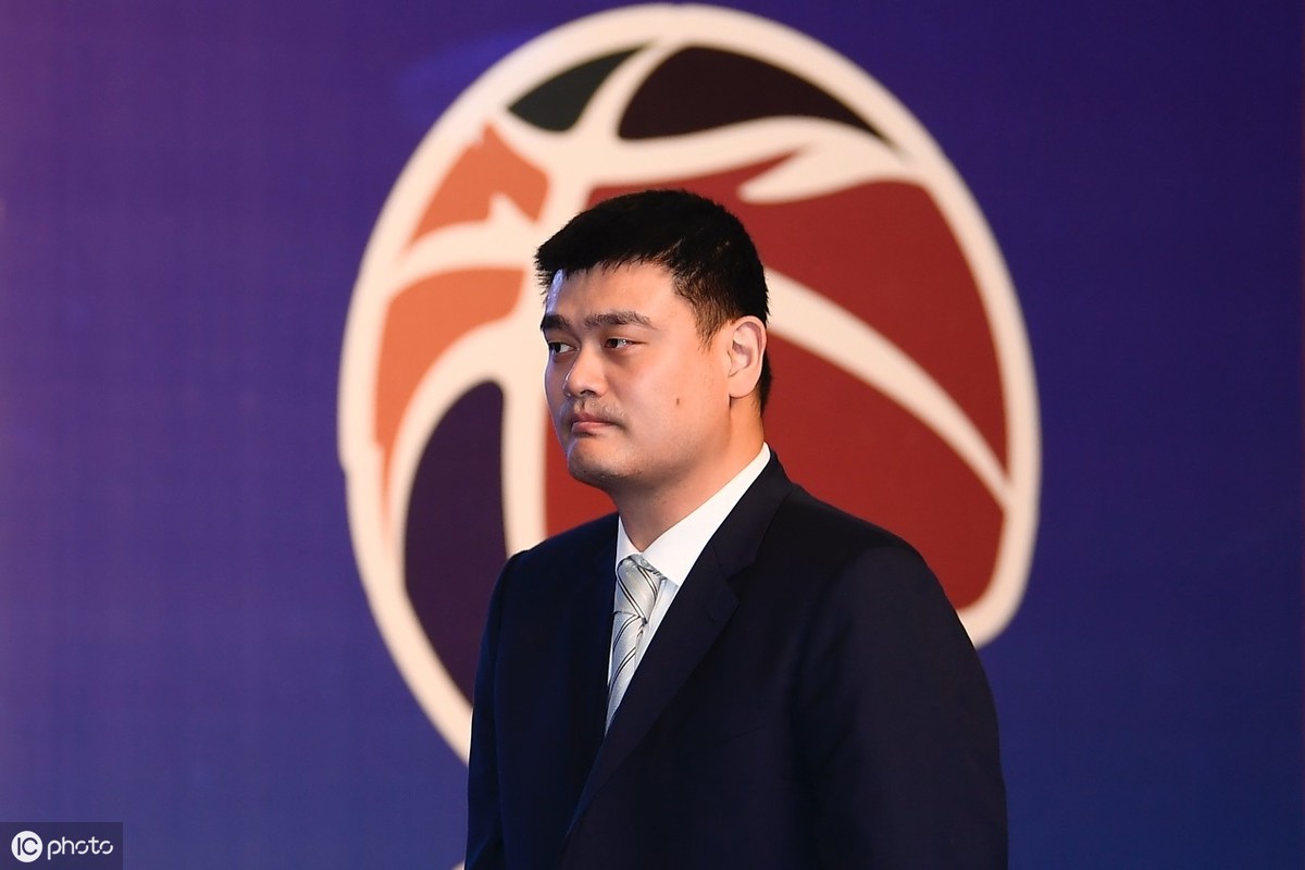 nba限薪为什么(CBA变天：球队设工资帽，球员限薪；外援出场时间受限)