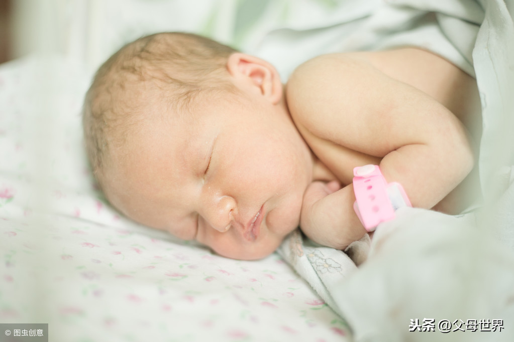 新生儿黄疸，能黄成什么样？几天能退？蓝光治疗对宝宝有伤害吗？