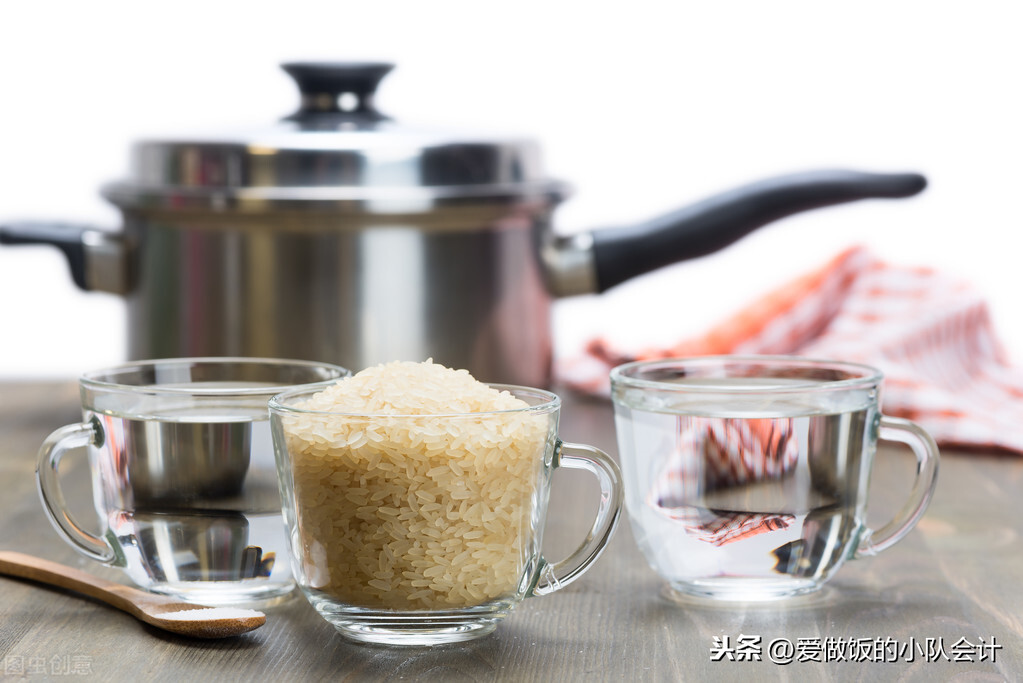 隔水蒸米饭多长时间（香糯好吃的蒸饭最佳时长）