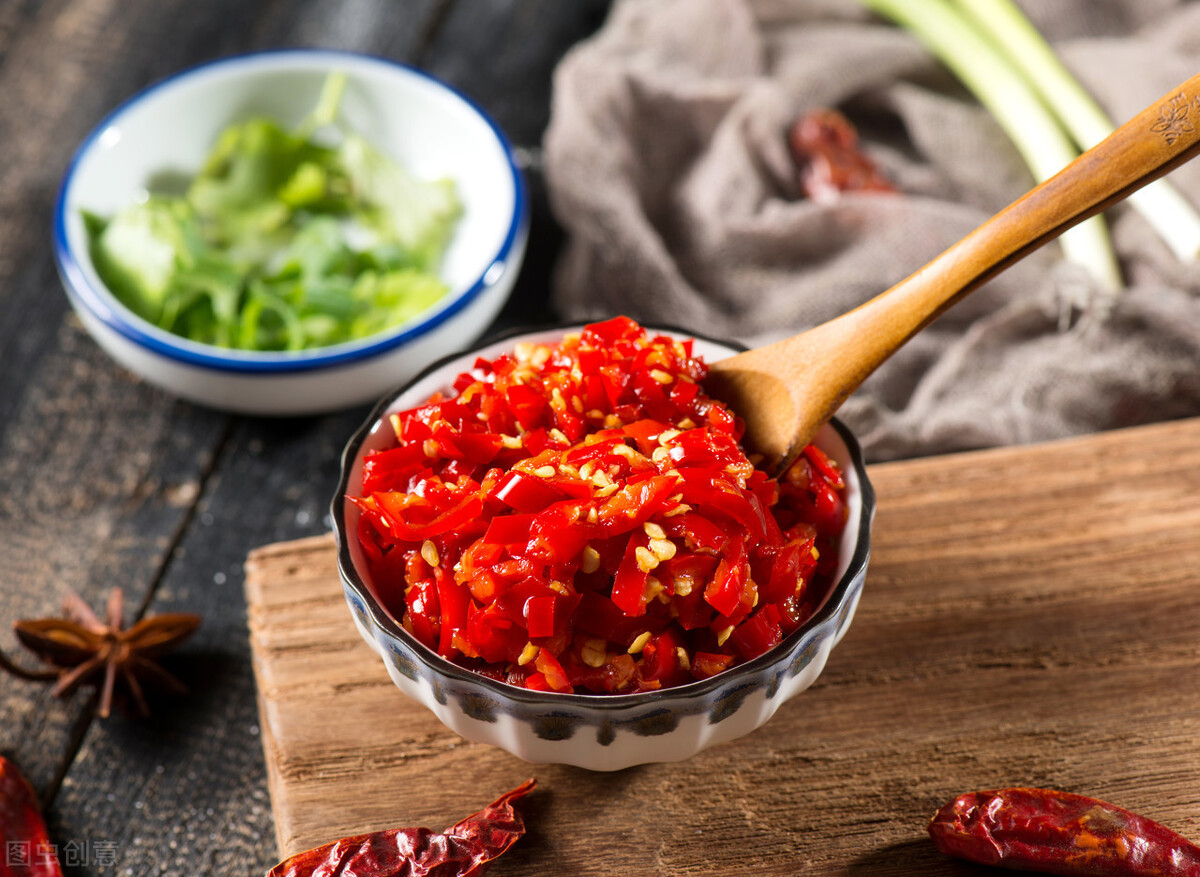 用辣椒腌制一斤辣椒要放多少盐？