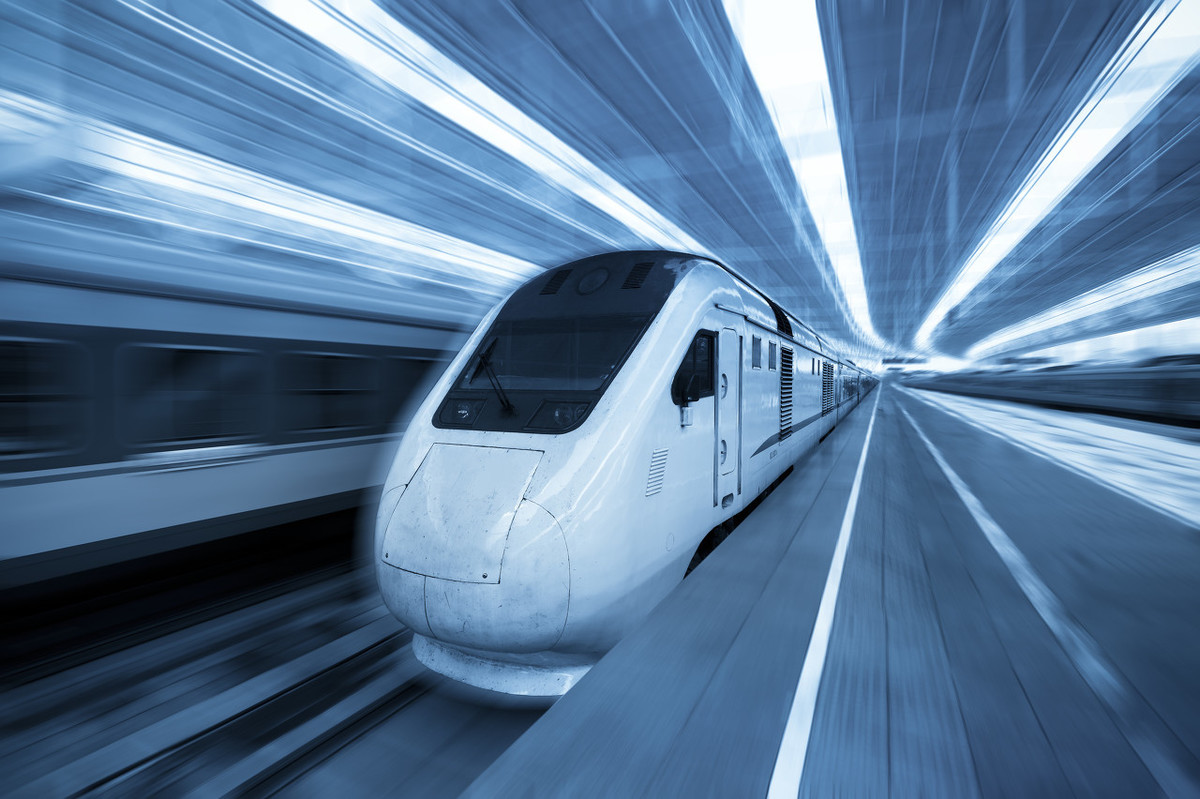 高铁和动车哪个快怎么区分(高铁和动车速度都很快,那到底有什么区别呢
