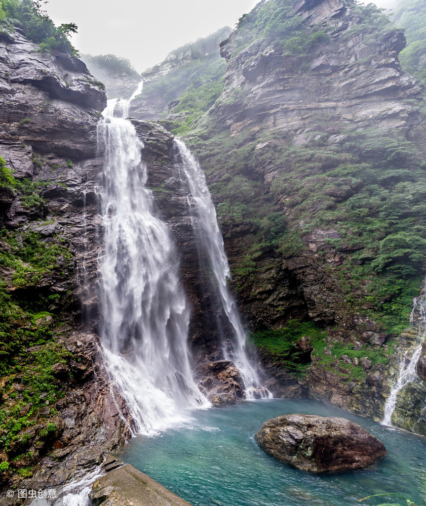 《庐山  泰山  江河  长江  黄河 西湖 瀑布》山水名句231条