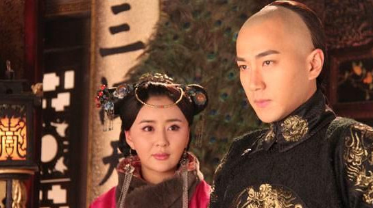 「山河恋」带着孩子的遗孀嫁皇帝，孝庄对她都不敢不恭敬