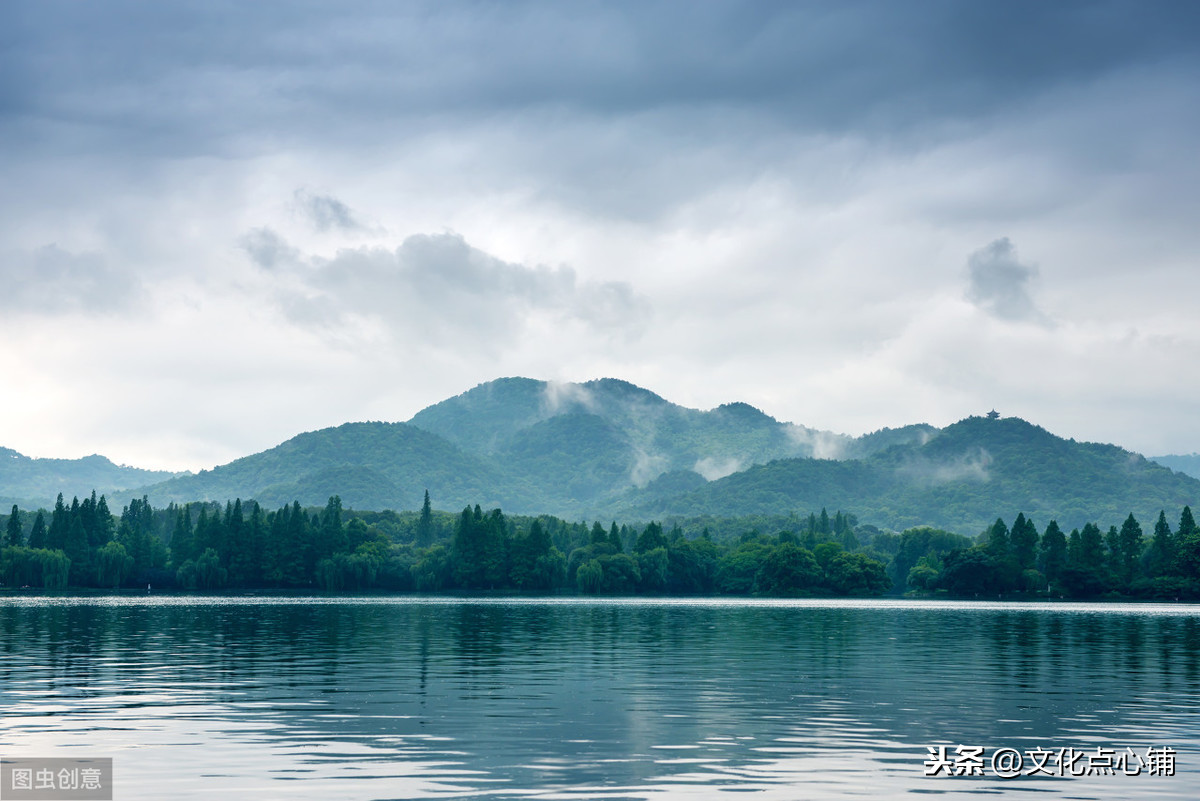 史上最经典的西湖诗，年年收录进课本，再无第二人能写出如此美景