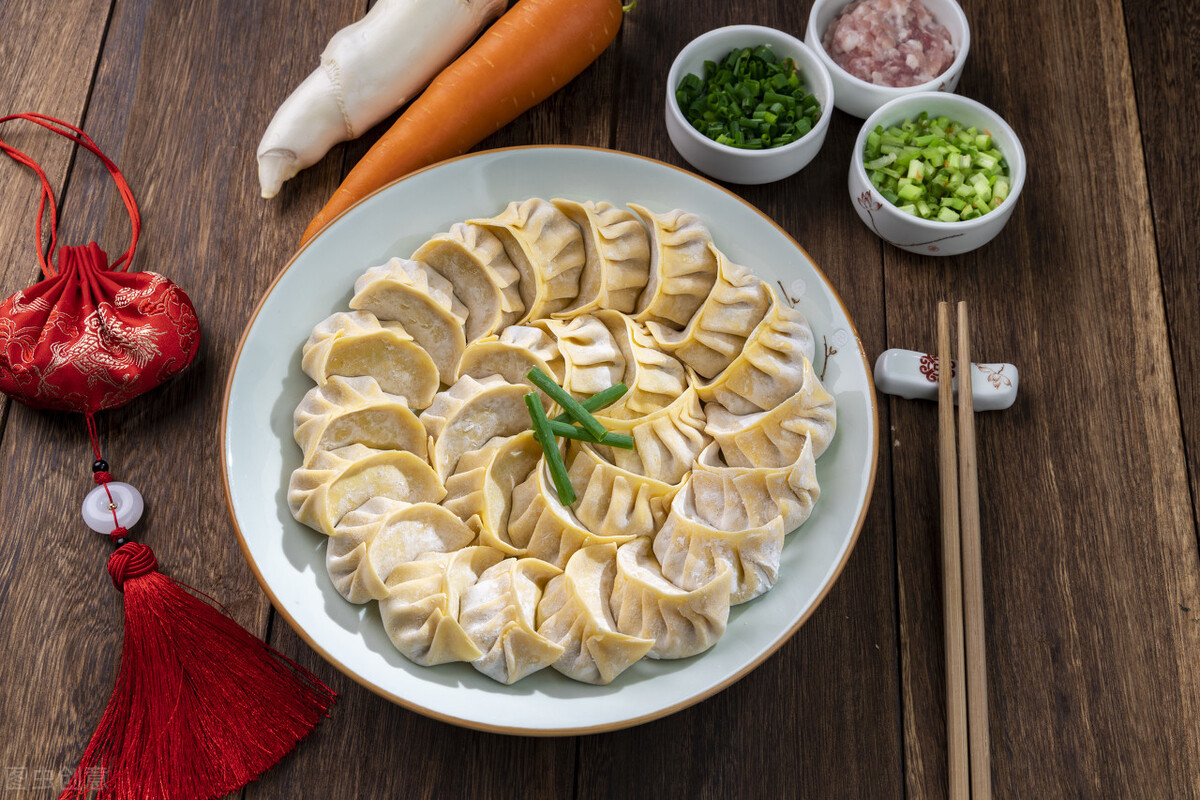 明日除夕，6样饺子馅寓意好，包饺子多放一样，牛年图个好彩头